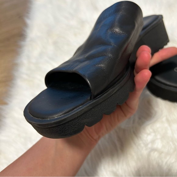 Vintage Cherokee Black Leather Chunky Platform Slip On Sandal Size 8 - Picture 5 of 12